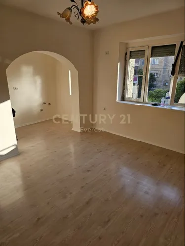 Foto e Apartment në shitje Stacioni i Trenit,  Stacioni i Trenit, Tiranë