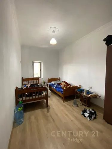 Foto e Apartment në shitje rruga astir , Tiranë