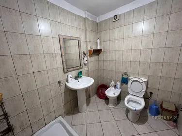 Foto e Apartment në shitje rruga e kavajes , Tiranë