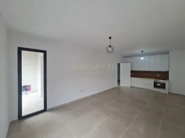 Foto e Apartment me qera Spitali QSUT (Nënë Tereza), Rezidenca Zirkon, Tiranë