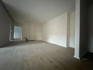 Foto e Apartment në shitje rruga medreseja e tiranes, rruga selvia , Tiranë