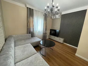 Foto e Apartment me qera Komuna e Parisit, Tiranë