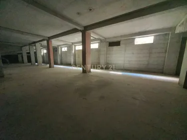 Foto e garage në shitje rruga e kavajes , Tiranë