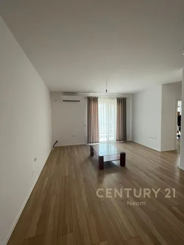 Foto e Apartment me qera Komuna e Parisit, Tiranë