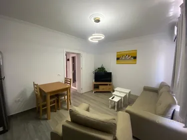 Foto e Apartment me qera Sheshi Skënderbej (Qendër), Rruga e Kavajes, Tiranë