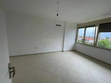 Foto e Apartment me qera Sektori Rinia, Durrës
