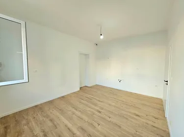 Foto e Apartment në shitje rruga 21 dhjetori , Tiranë