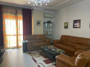 Foto e Apartment me qera Komuna e Parisit, Tiranë