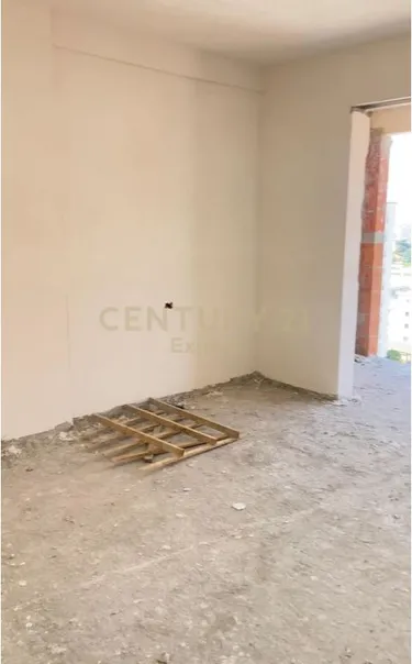 Foto e Apartment në shitje rruga kongresi i manastirit , Tiranë