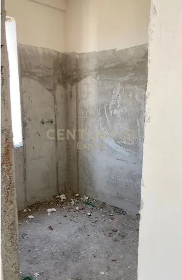 Foto e Apartment në shitje rruga kongresi i manastirit , Tiranë