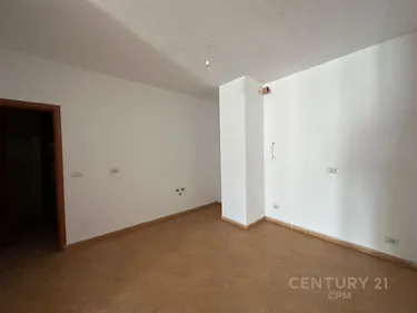 Foto e Apartment në shitje rruga kodra e diellit, Tiranë