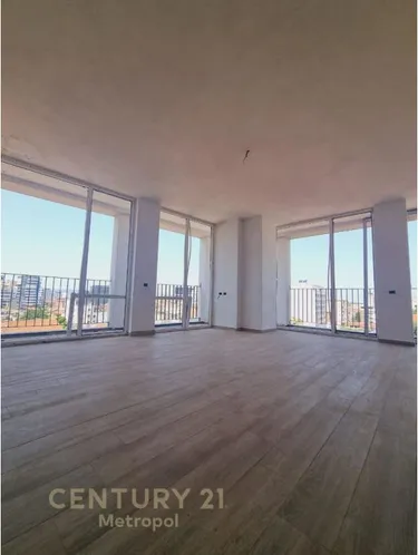 Foto e Apartment në shitje Shkolla e Kuqe, Tiranë