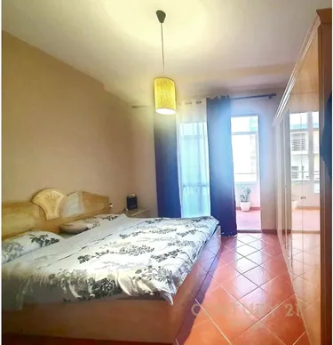 Foto e Apartment në shitje rruga komuna e parisit, Tiranë