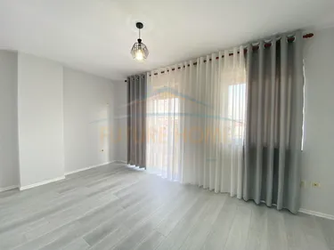 Foto e Apartment në shitje Yzberisht, Bulevardi Migjeni, Tiranë