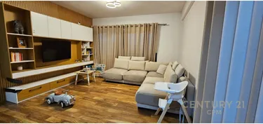 Foto e Apartment në shitje Rruga 5 Maji, Tiranë