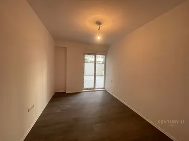 Foto e Apartment në shitje rruga liqeni i thate, Tiranë