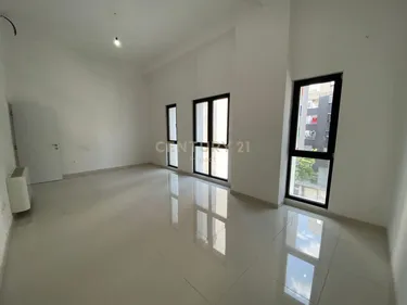 Foto e Apartment me qera rruga dibres, Tiranë