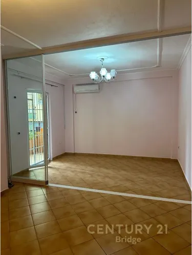 Foto e Apartment në shitje rruga komuna e parisit, rruga komuna parisit, Tiranë