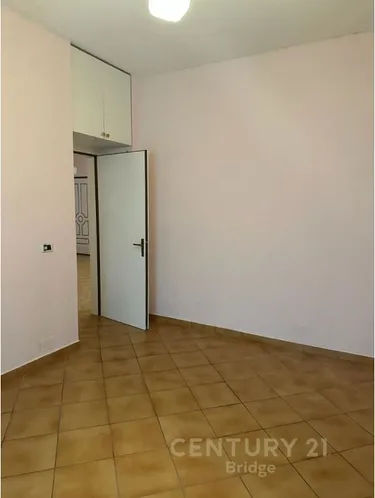 Foto e Apartment në shitje rruga komuna e parisit, rruga komuna parisit, Tiranë