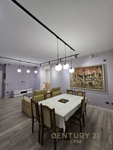 Foto e Apartment në shitje rruga komuna e parisit, Tiranë