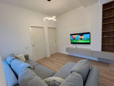 Foto e Apartment me qera rruga artan lenja, Tiranë