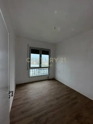 Foto e Apartment në shitje rruga 5 maj, Tiranë