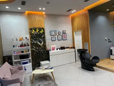 Photo of commercial for sale UNAZA E RE, VILA L, tirane, Tiranë
