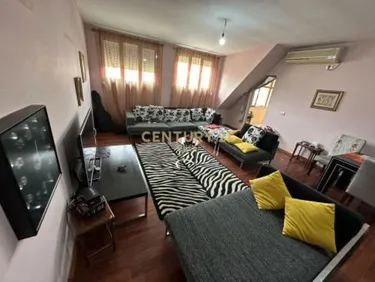 Foto e Apartment në shitje rruga komuna e parisit, Tiranë