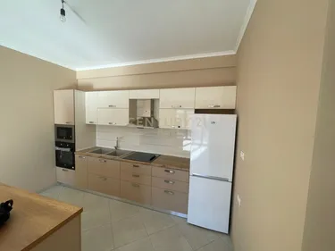 Foto e Apartment në shitje rruga astir, Tiranë