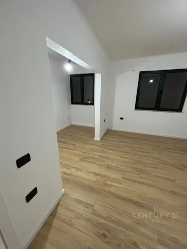 Foto e Apartment në shitje rruga ali demi, Tiranë