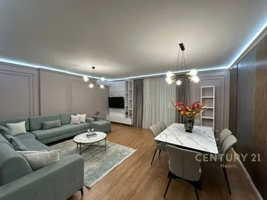 Foto e Apartment në shitje Komuna e Parisit, Tiranë