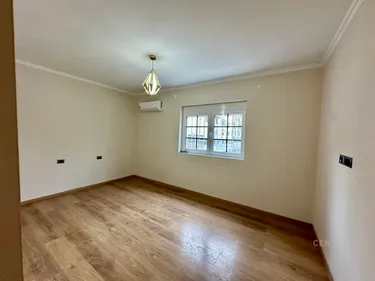 Foto e Apartment në shitje rruga myslym shyri, Tiranë