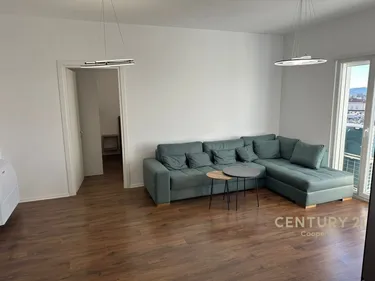 Foto e Apartment në shitje rruga barrikadave, Tiranë