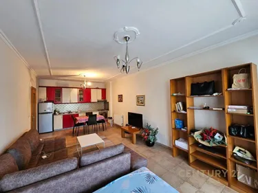 Foto e Apartment në shitje Komuna e Parisit, Kompleksi Kika 1, Tiranë