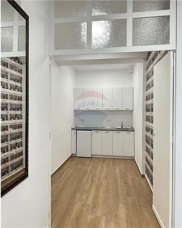 Foto e Apartment në shitje komuna e parisit, Tiranë