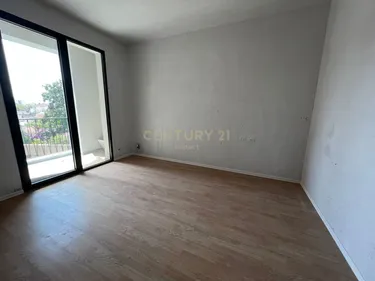 Foto e Apartment me qera rruga kongresi i manastirit, Tiranë