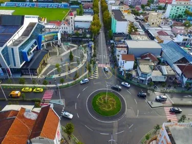 Foto e Ambient biznesi me qera Bulevardi Blu, Kamëz, Albania, tirane, Tiranë