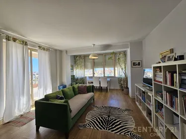 Foto e Apartment me qera Sheshi Willson, Rruga Ymer Kurti, Tiranë