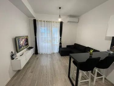 Foto e Apartment me qera rruga ali demi, Tiranë