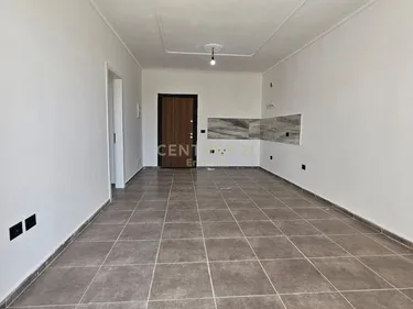 Foto e Apartment në shitje rruga dafinave, Tiranë