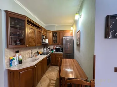 Foto e Apartment në shitje rruga komuna e parisit, Tiranë