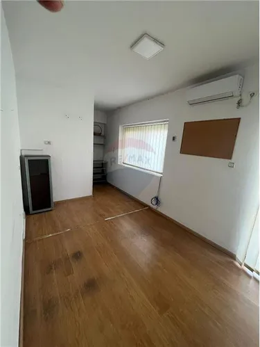 Foto e Apartment me qera Sheshi Avni Rustemi, Qendër, Tiranë