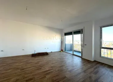 Foto e Apartment në shitje 5 Maji, Rruga 5 Maji, Tiranë