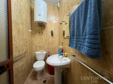 Foto e Apartment në shitje rruga komuna e parisit, Tiranë