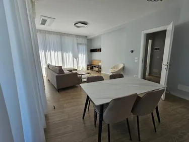 Foto e Apartment me qera Rruga e Kosovarëve, Tiranë