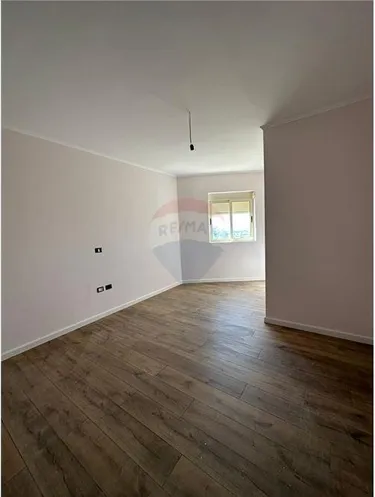 Foto e Apartment në shitje TIRANE, Fresku, Tiranë