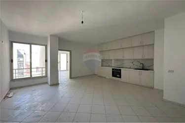 Foto e Apartment në shitje Yzberish, Yzberisht, Tiranë