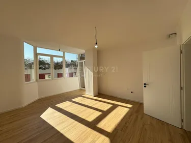 Foto e Apartment në shitje 21 dhjetori, Tiranë