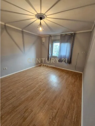 Foto e Apartment në shitje rruga e kavajes, Tiranë