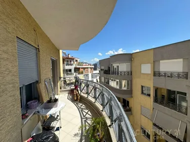 Foto e Apartment në shitje rruga liqeni artificial, Tiranë